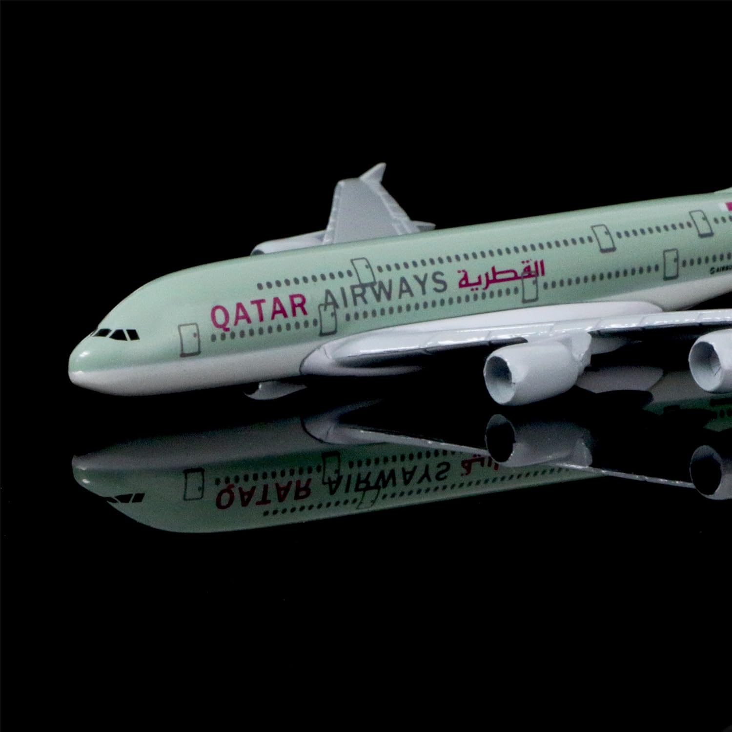 1:400 16cm Air Bus A380 Qatar  – Party Games Bus Bewertung und Preis