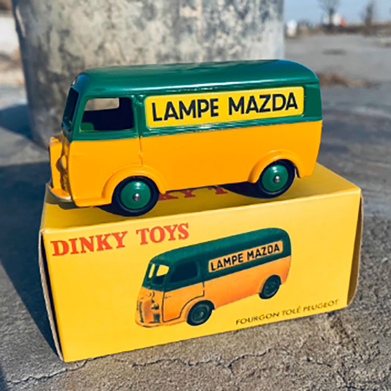 Maßstab 1:64 Dinky Toys Legier – Party Games Bus Bewertung und Preis